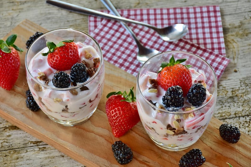 Greek Yogurt Parfait with Berries and Nuts